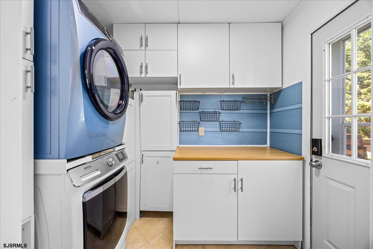 9309 Winchester Ave Unit: 200