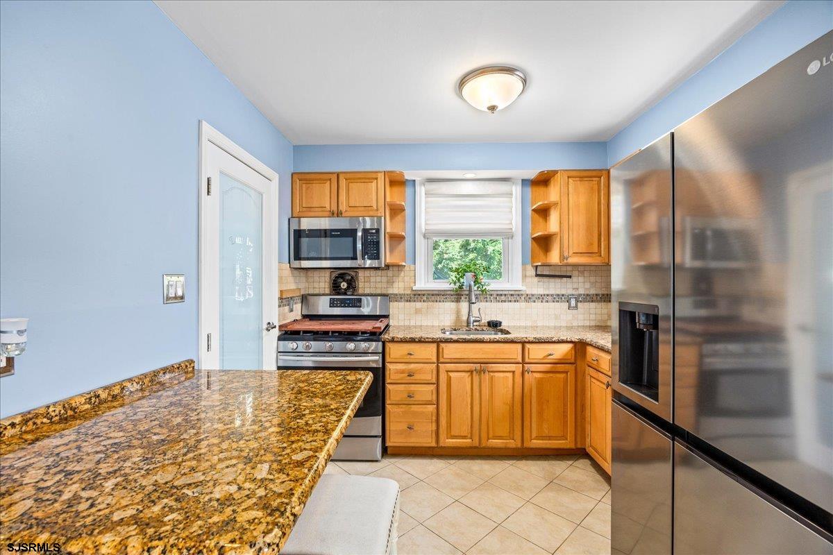 9309 Winchester Ave Unit: 200