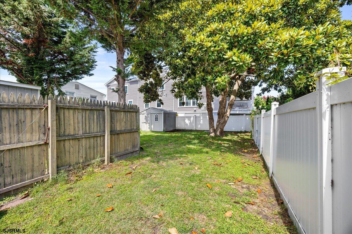 9309 Winchester Ave Unit: 200