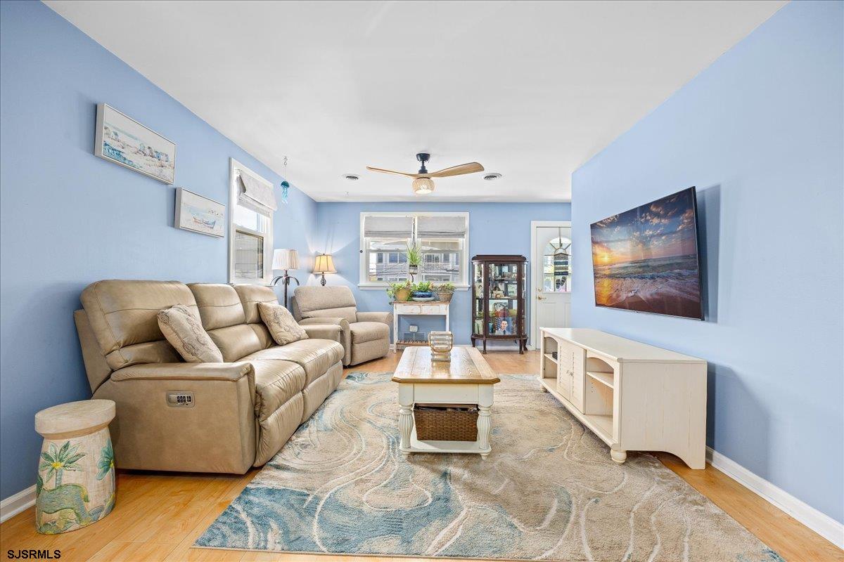 9309 Winchester Ave Unit: 200