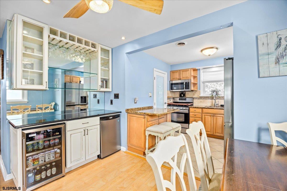 9309 Winchester Ave Unit: 200