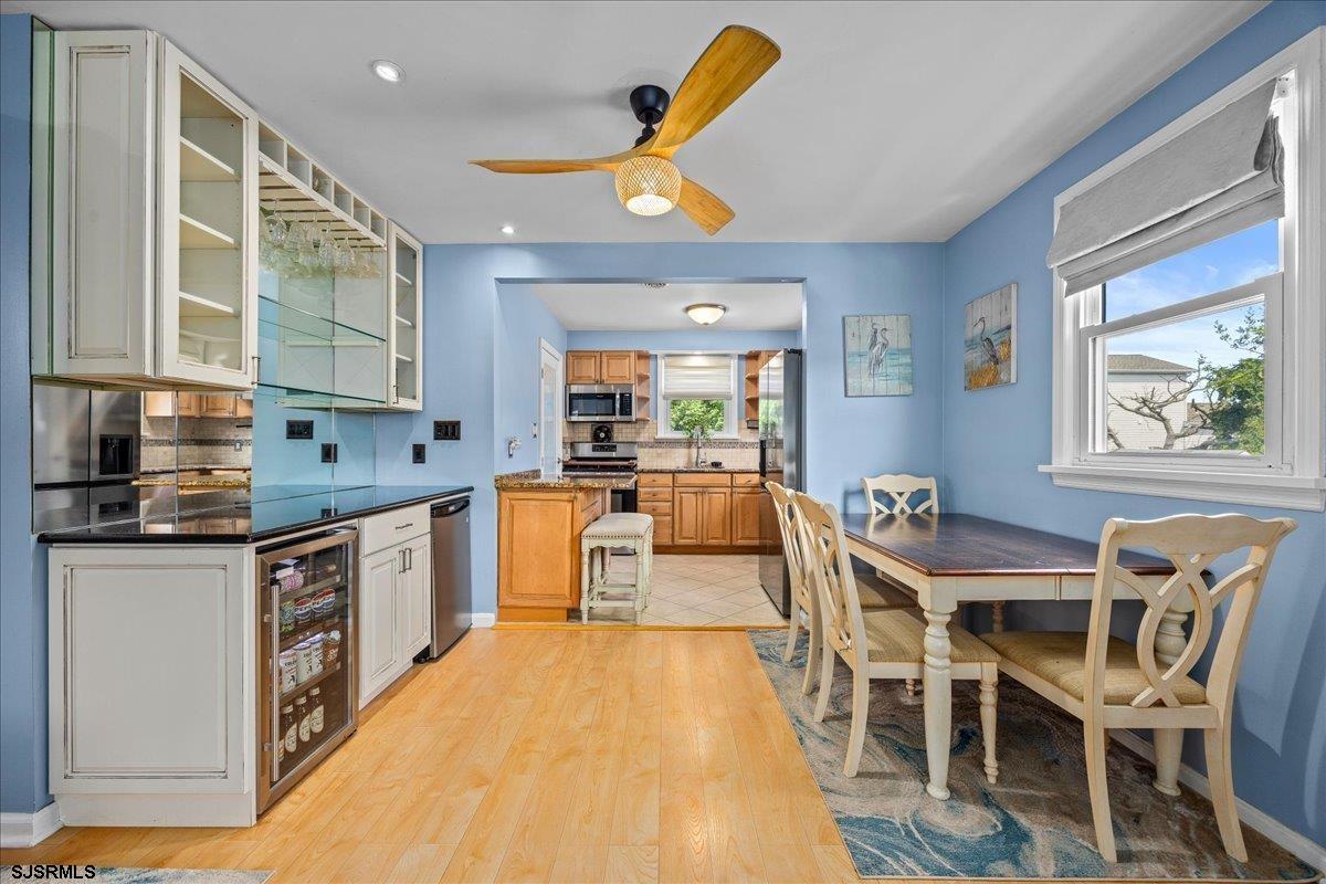 9309 Winchester Ave Unit: 200