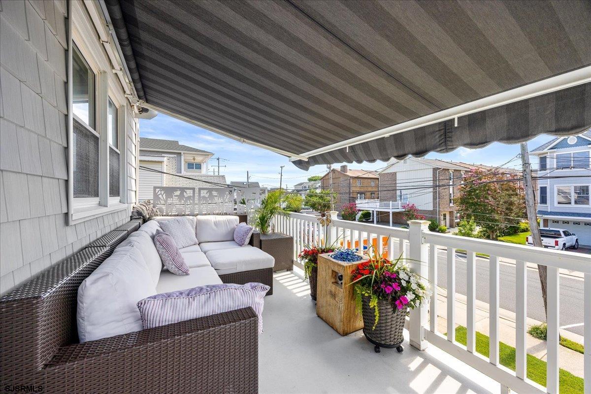 9309 Winchester Ave Unit: 200