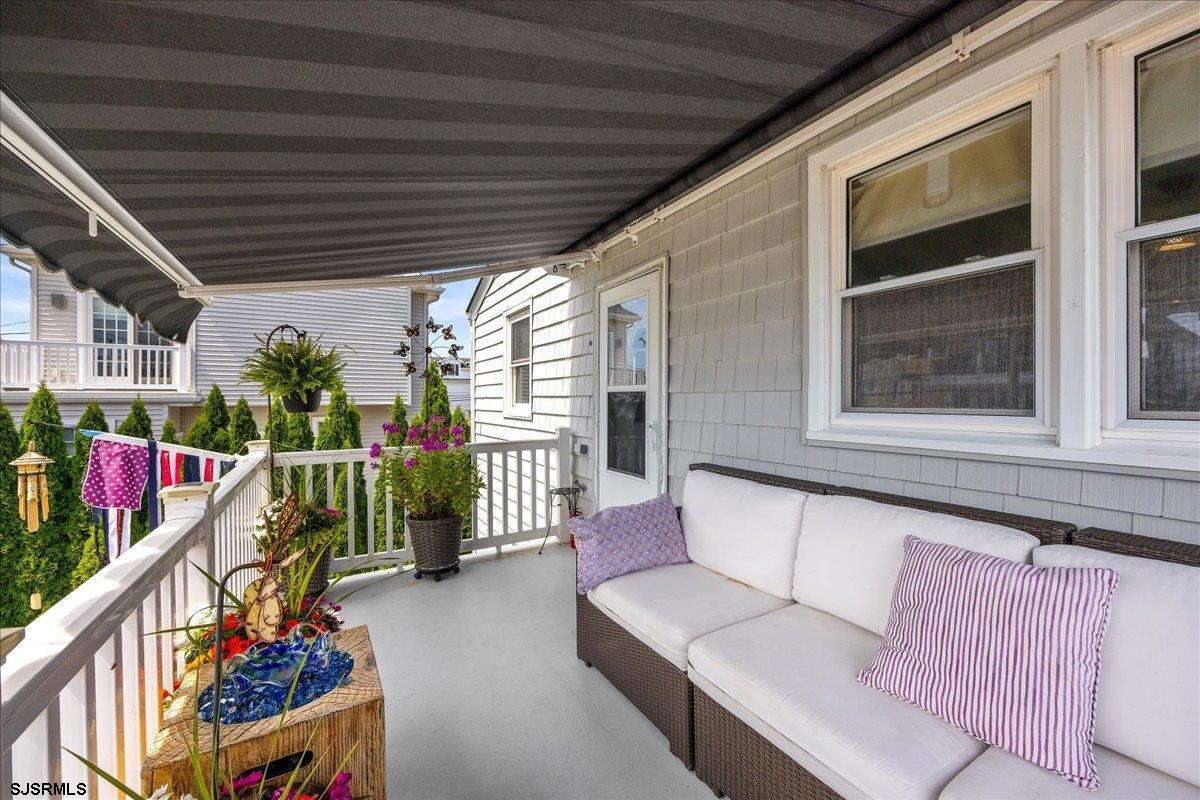 9309 Winchester Ave Unit: 200