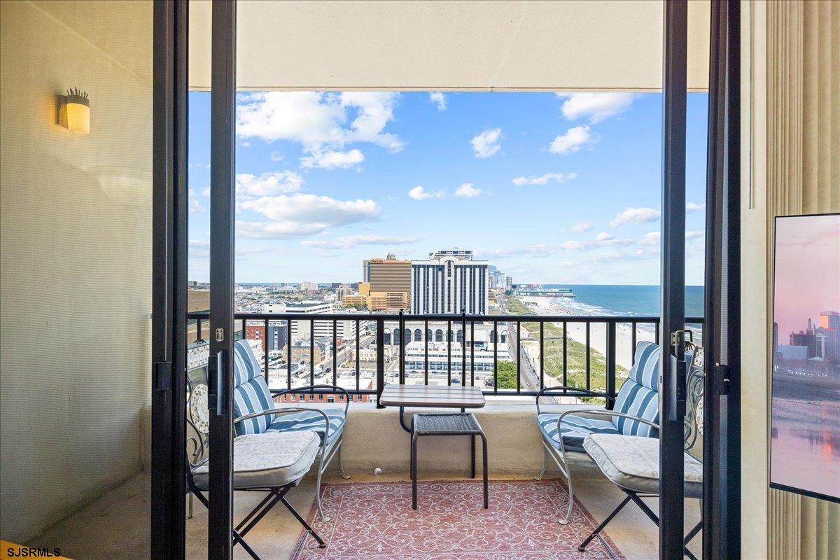 3851 Boardwalk Unit: 2109