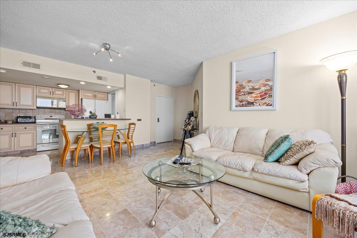 3851 Boardwalk Unit: 2109
