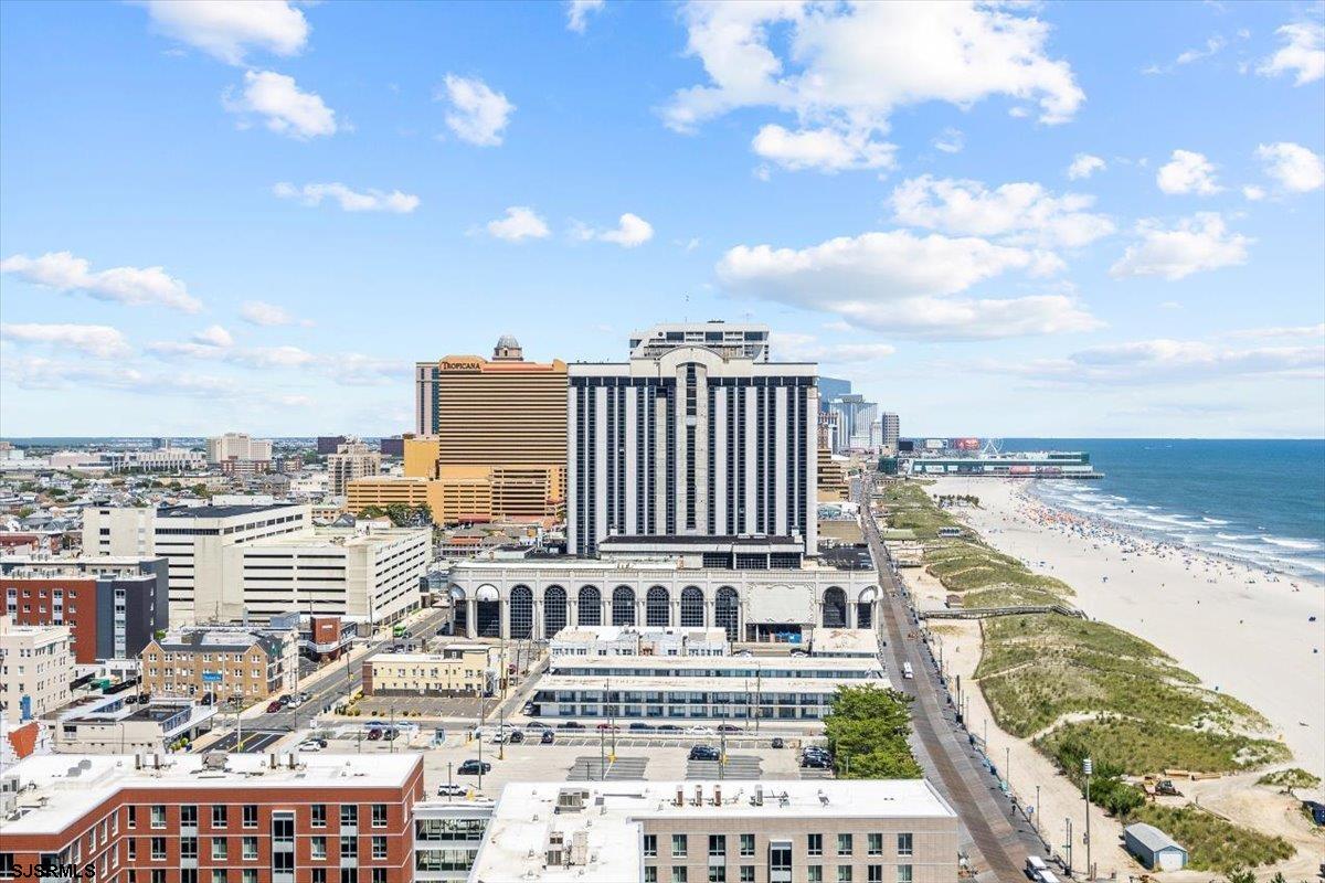 3851 Boardwalk Unit: 2109