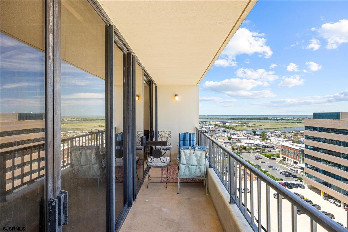 3851 Boardwalk Unit: 2109