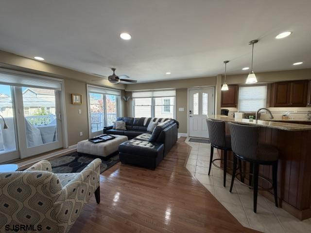 206 N Adams Ave