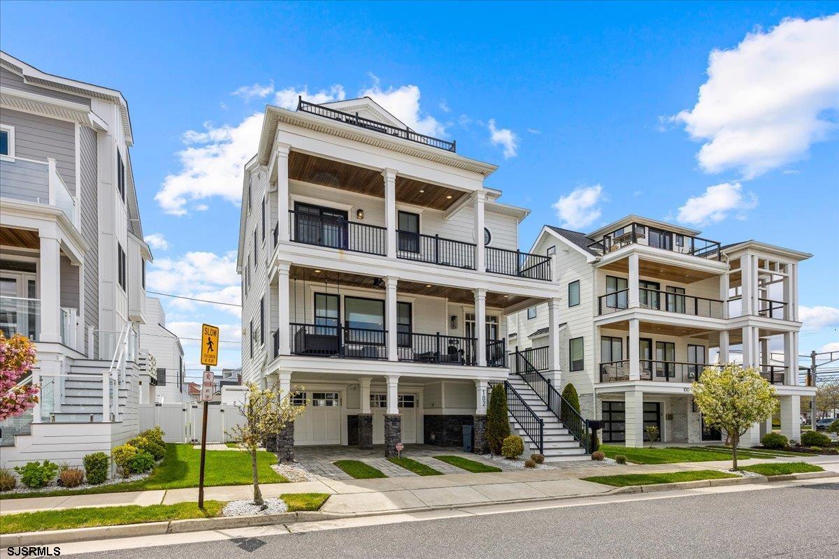102 S Essex Ave