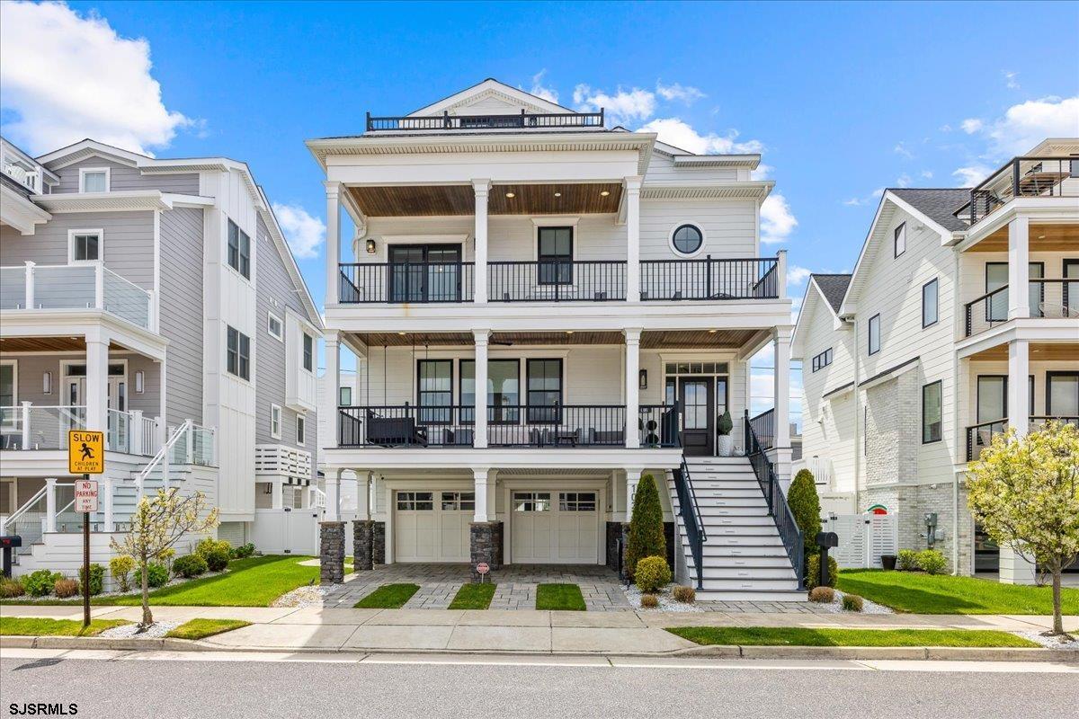 102 S Essex Ave