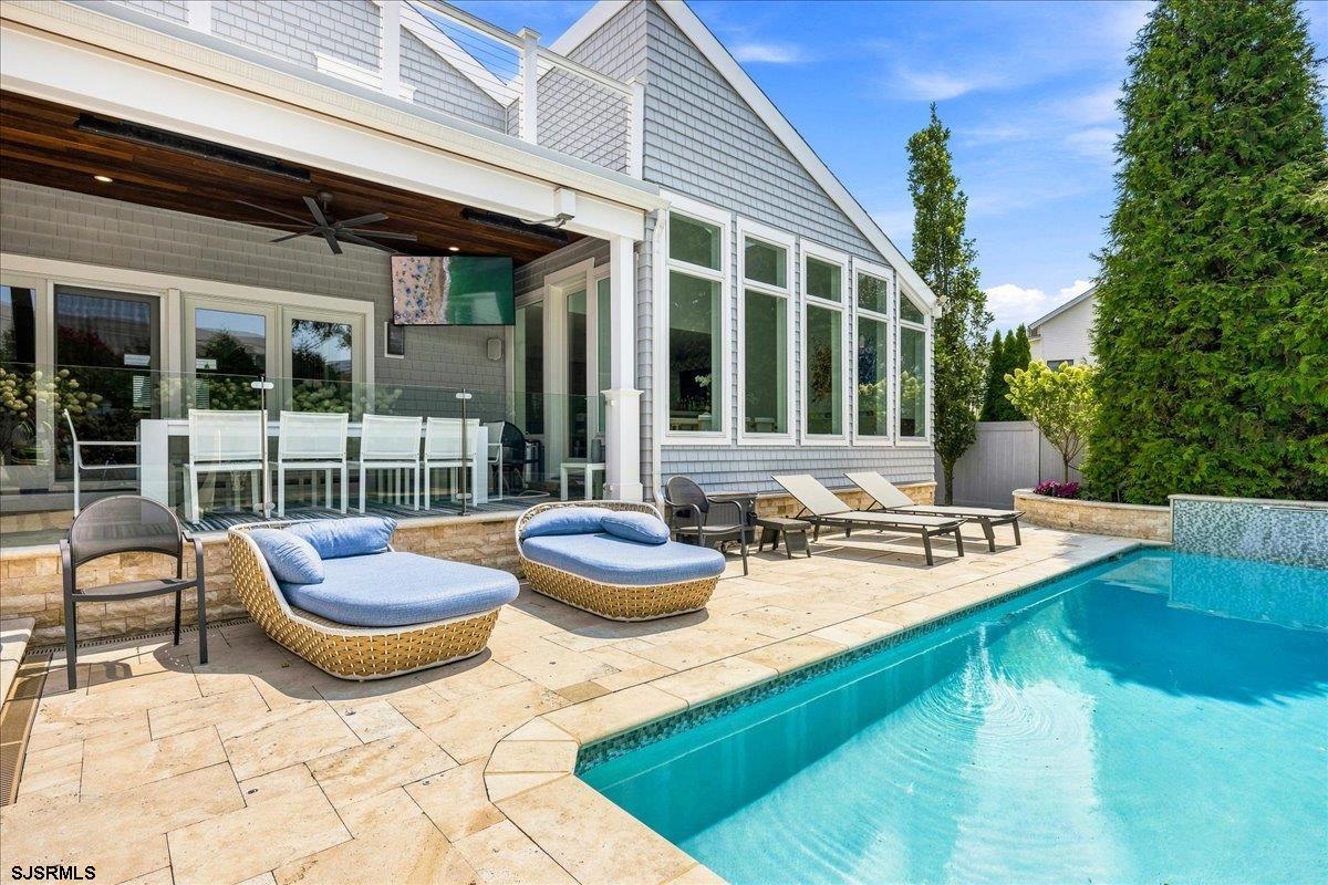 7506 Bayshore Dr