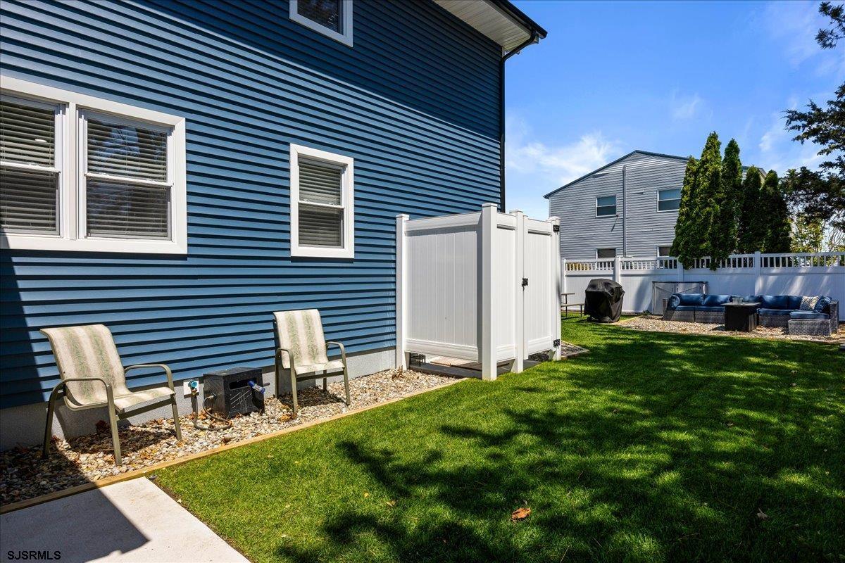 344-346 Hampshire Dr