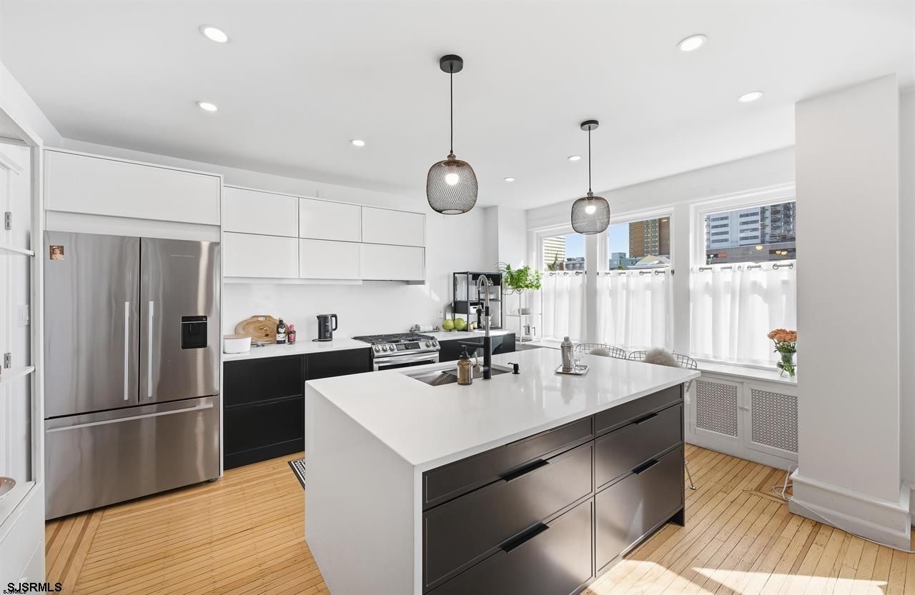 3 S Montpelier Ave