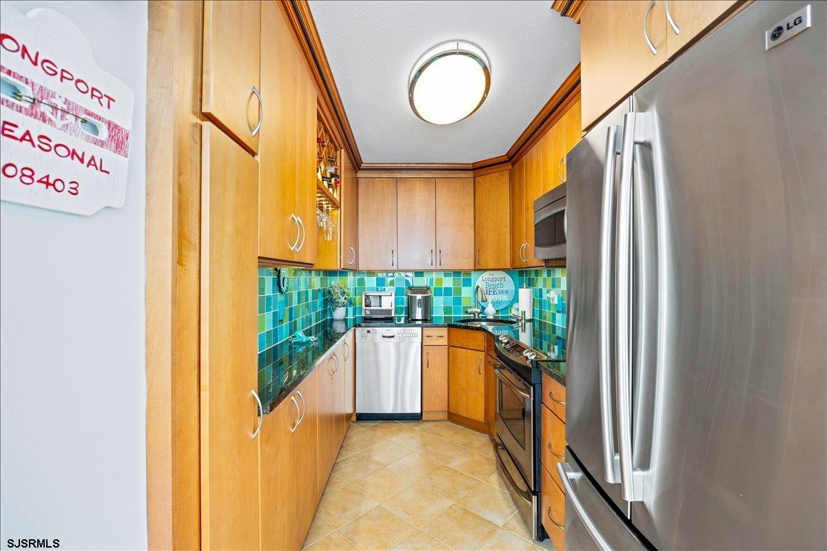111 S 16th Ave Unit: 415
