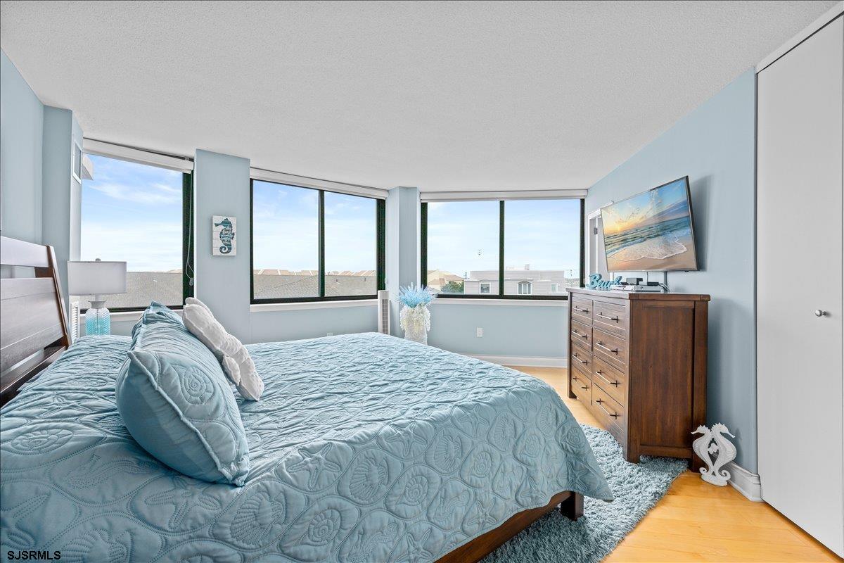 111 S 16th Ave Unit: 415