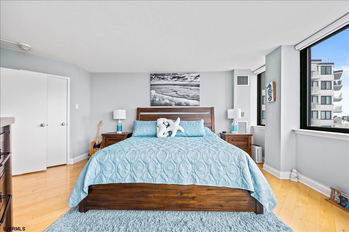 111 S 16th Ave Unit: 415
