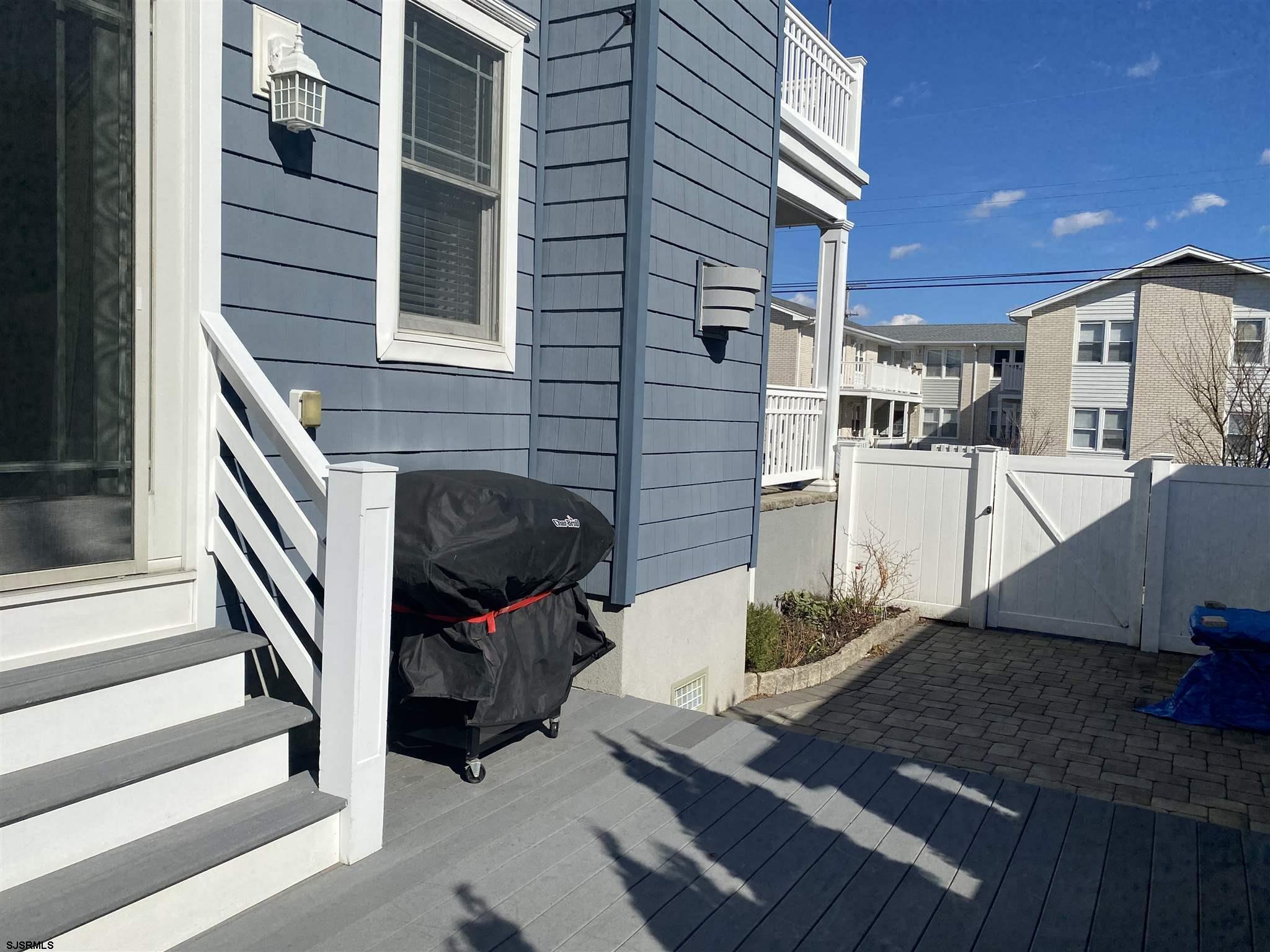 122 N Monroe Ave
