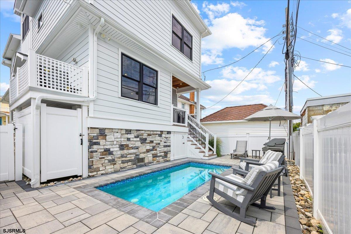 207 N Rumson Ave