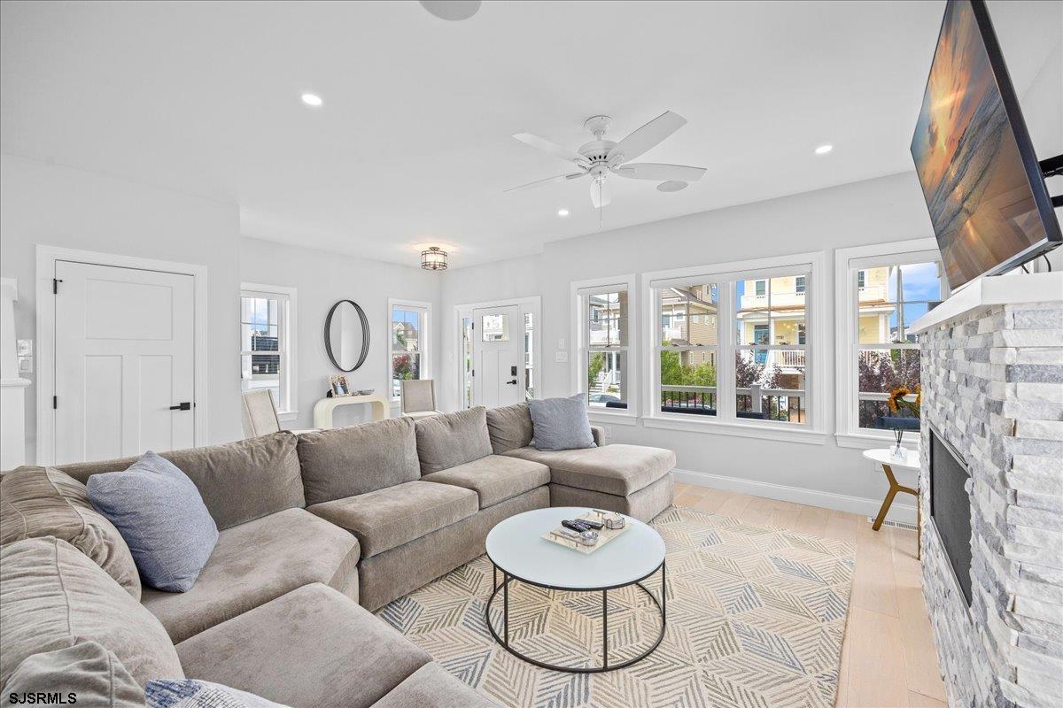 207 N Rumson Ave
