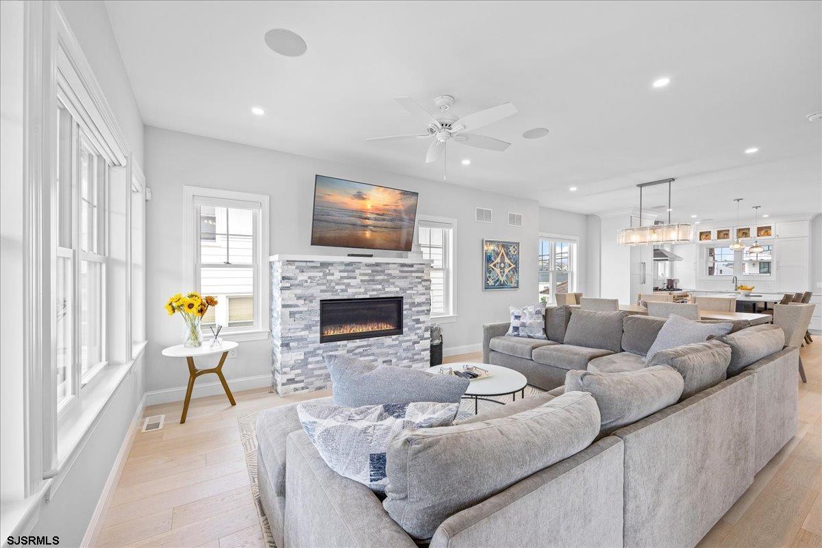 207 N Rumson Ave