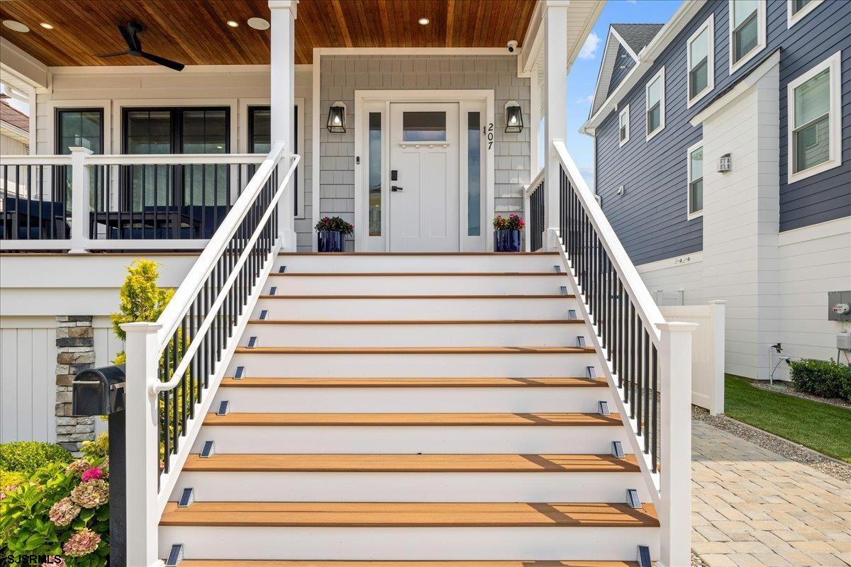 207 N Rumson Ave