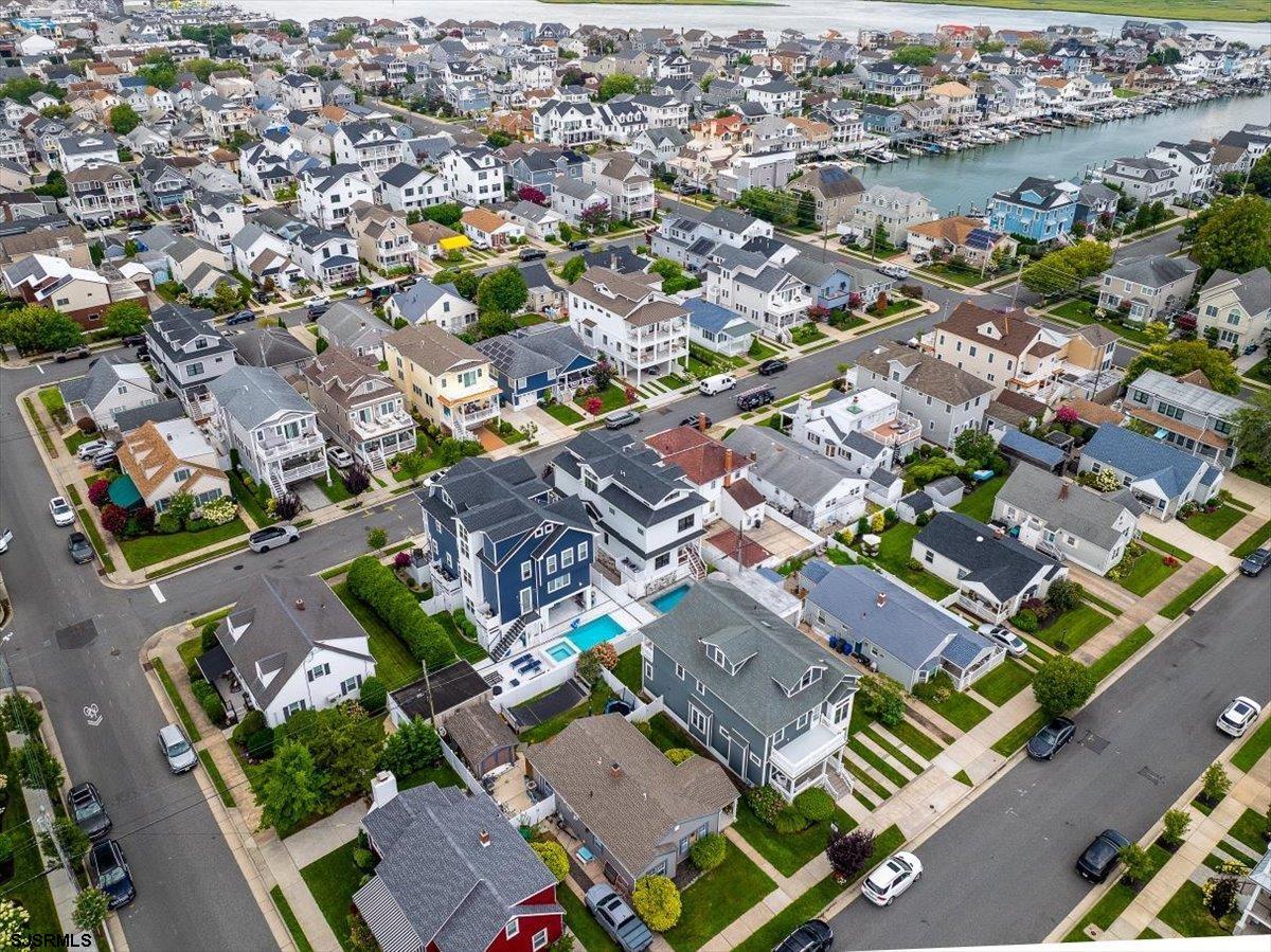 207 N Rumson Ave