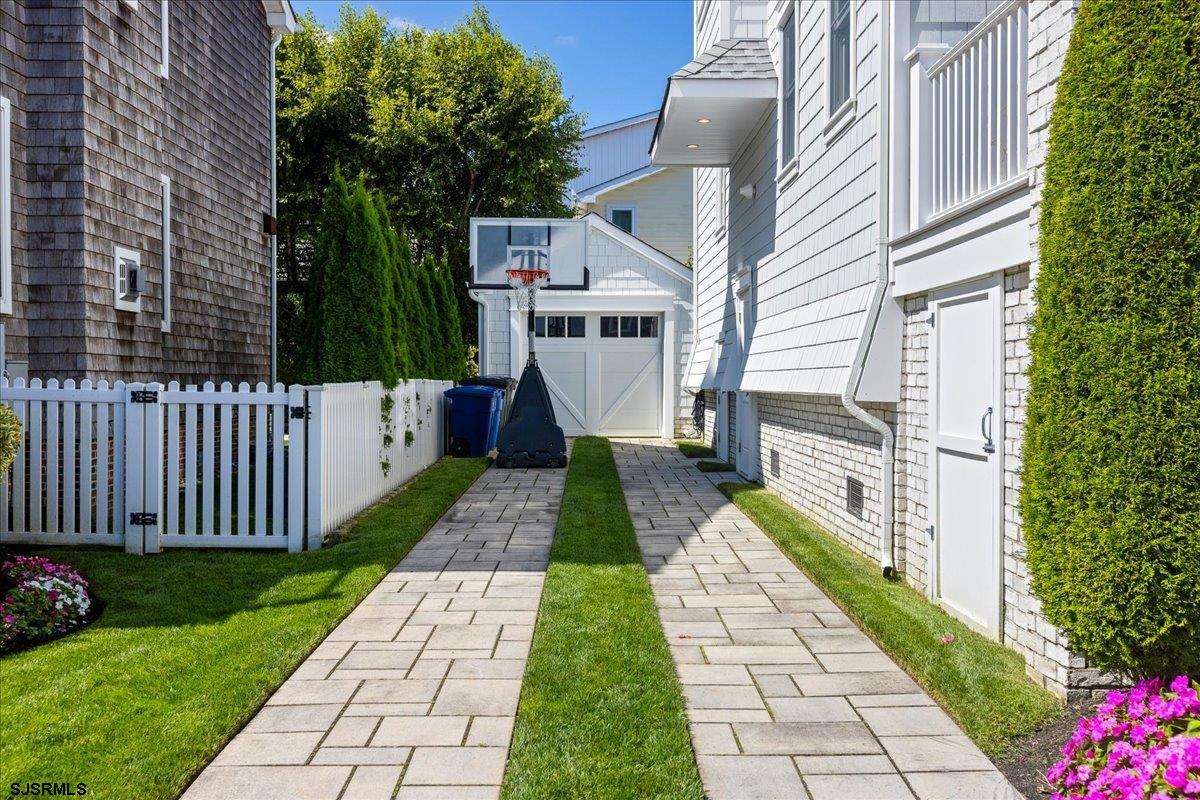 428 N Pembroke Ave