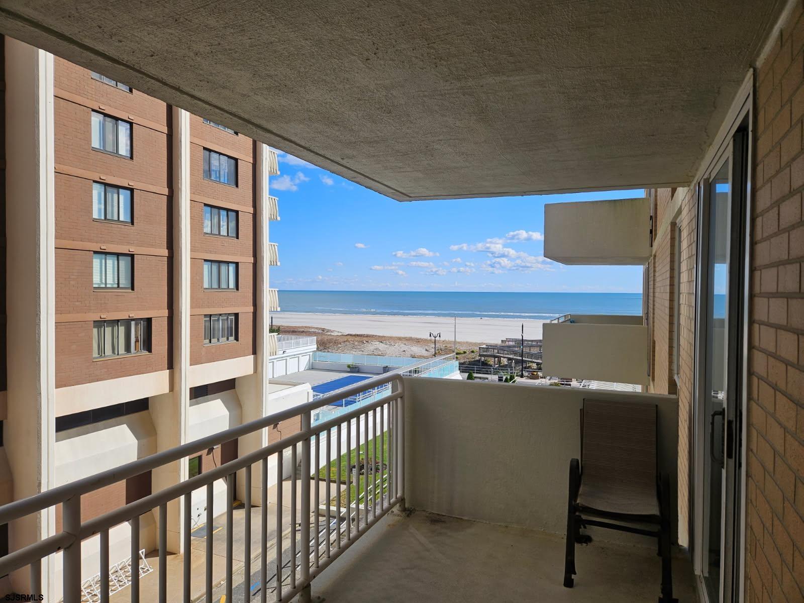 101 S Plaza Pl Unit: 402