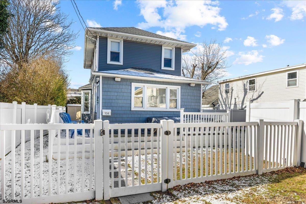 104 N Portland Ave