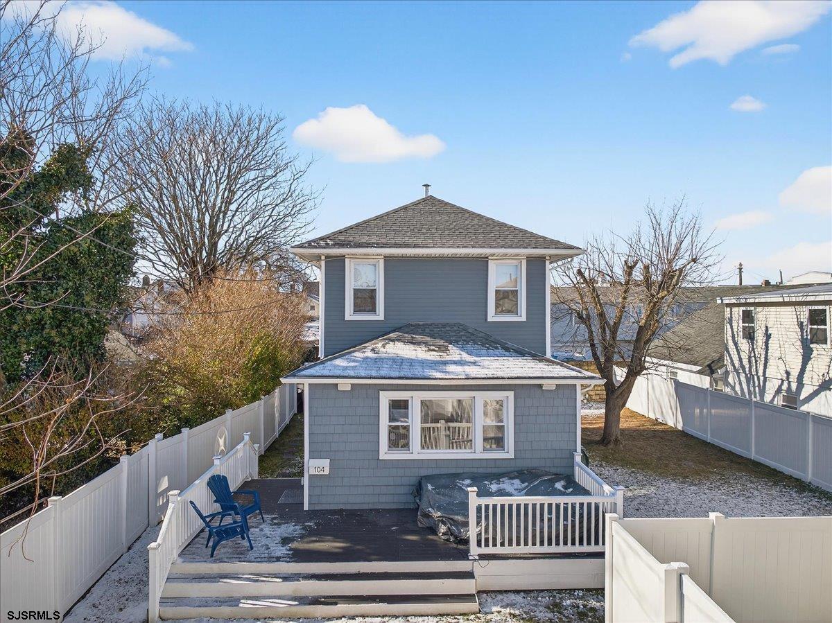 104 N Portland Ave