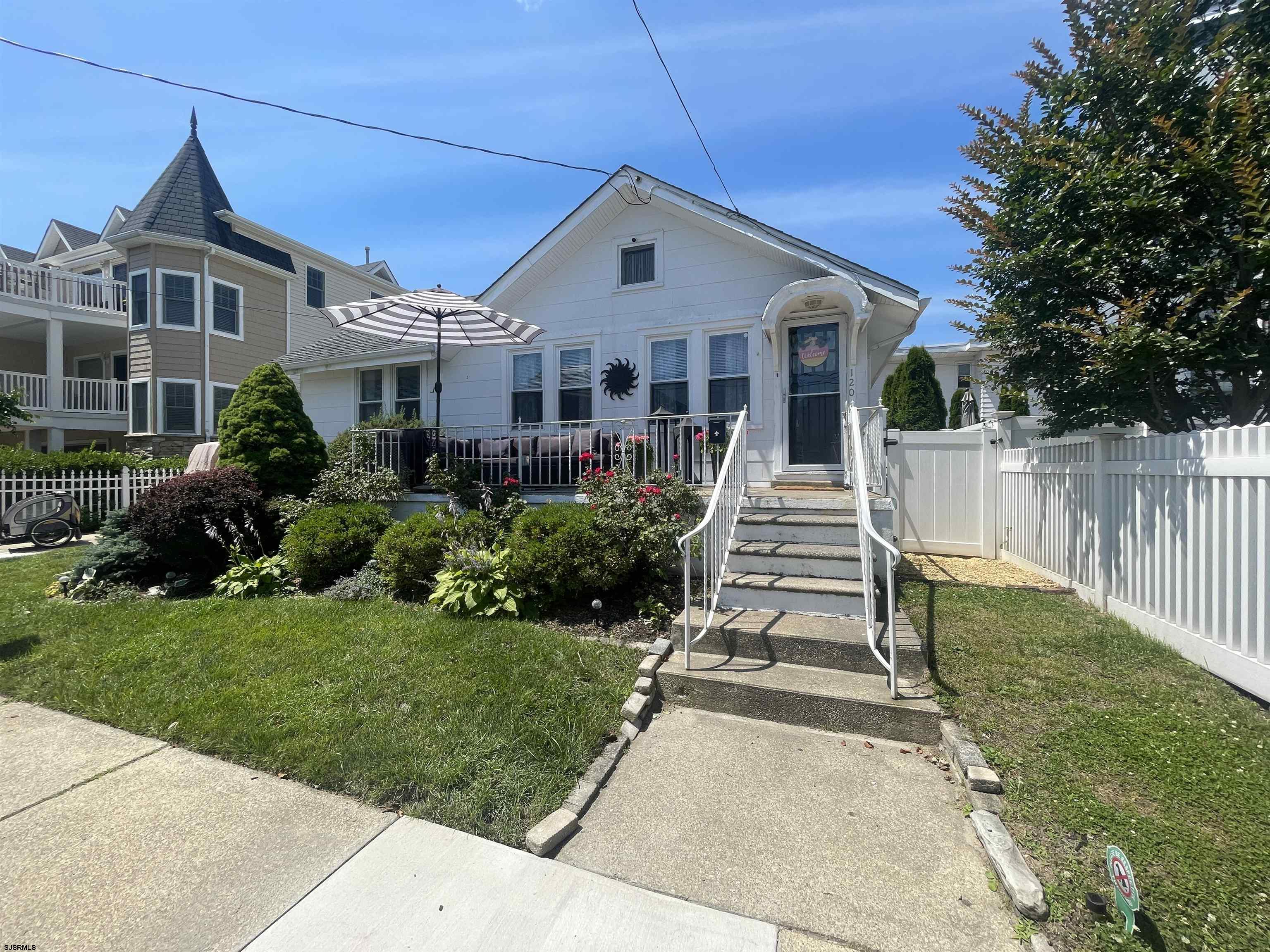 120 N Monroe Ave