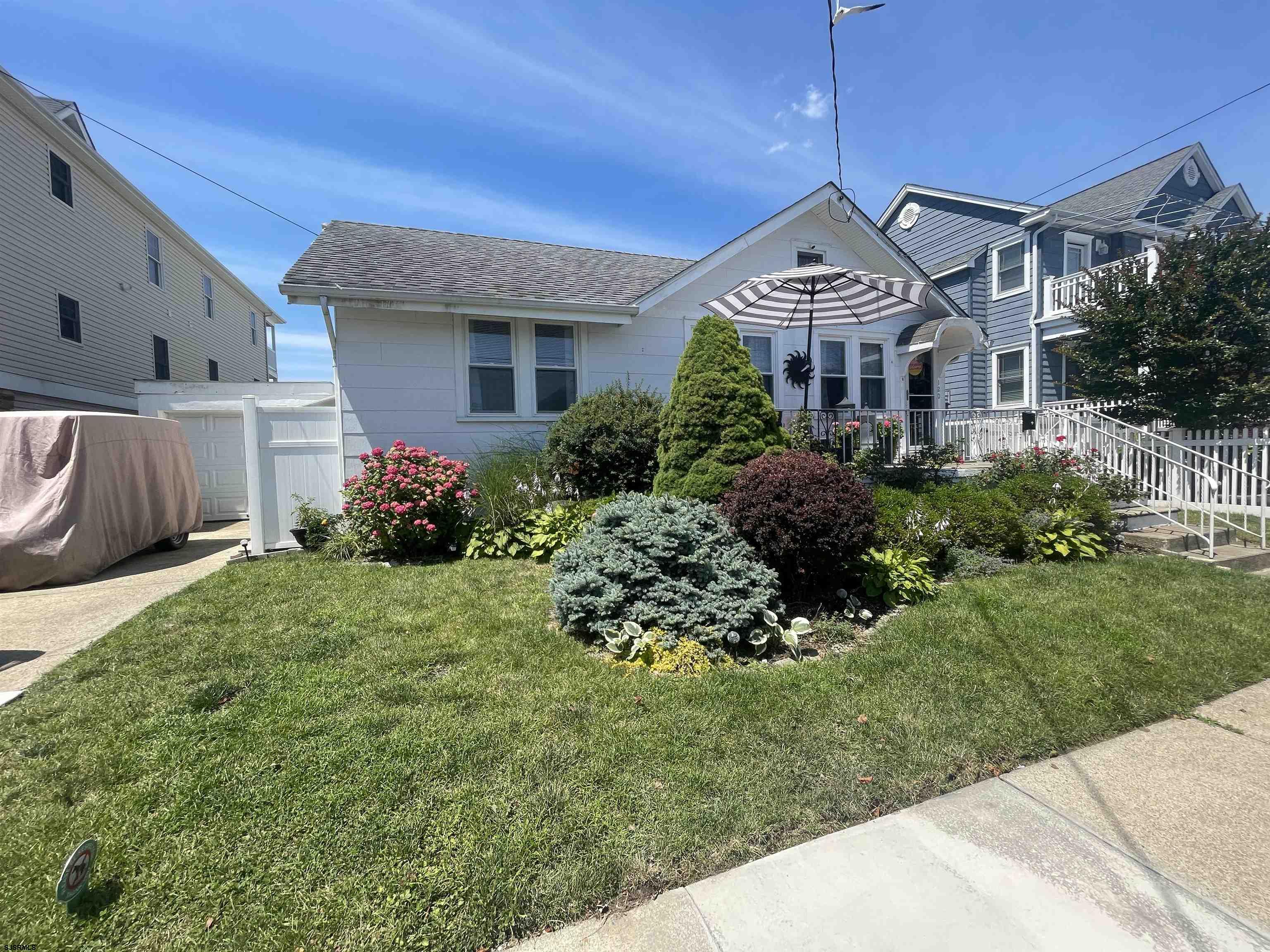 120 N Monroe Ave
