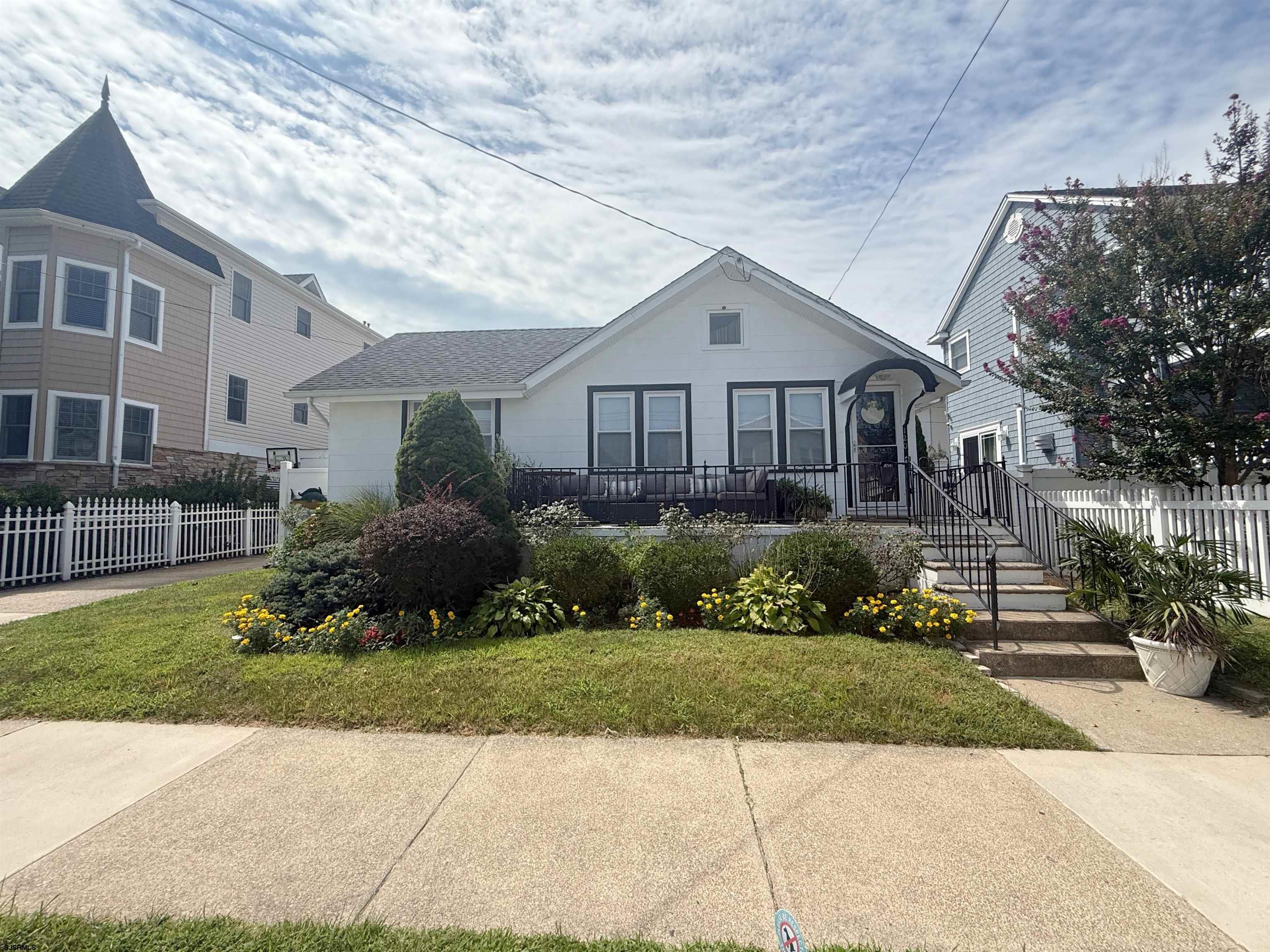 120 N Monroe Ave