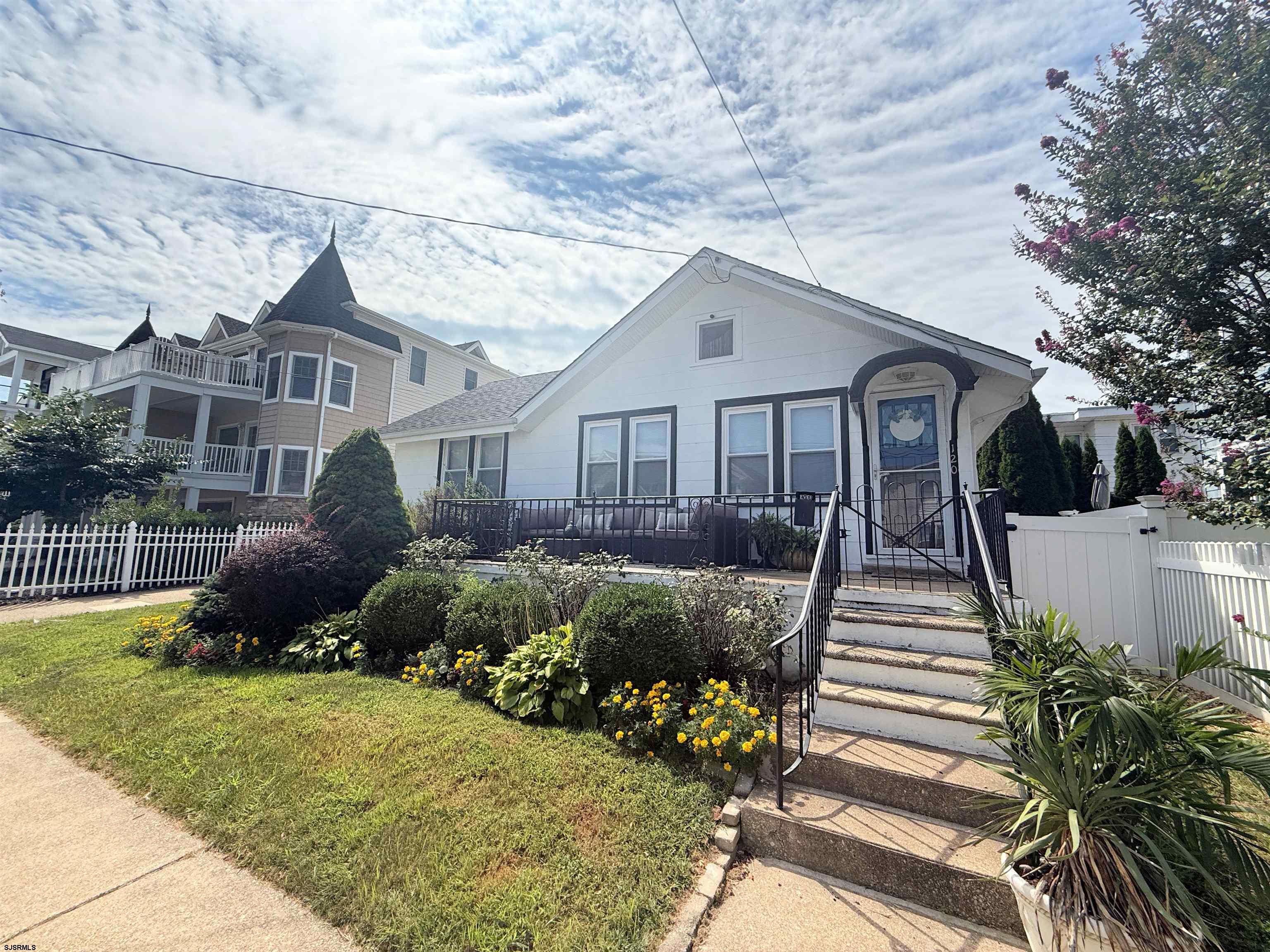 120 N Monroe Ave