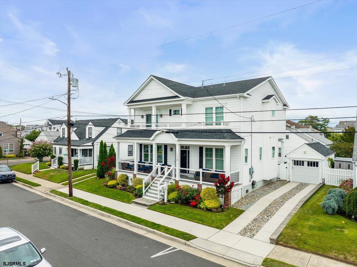 119 N Barclay Ave