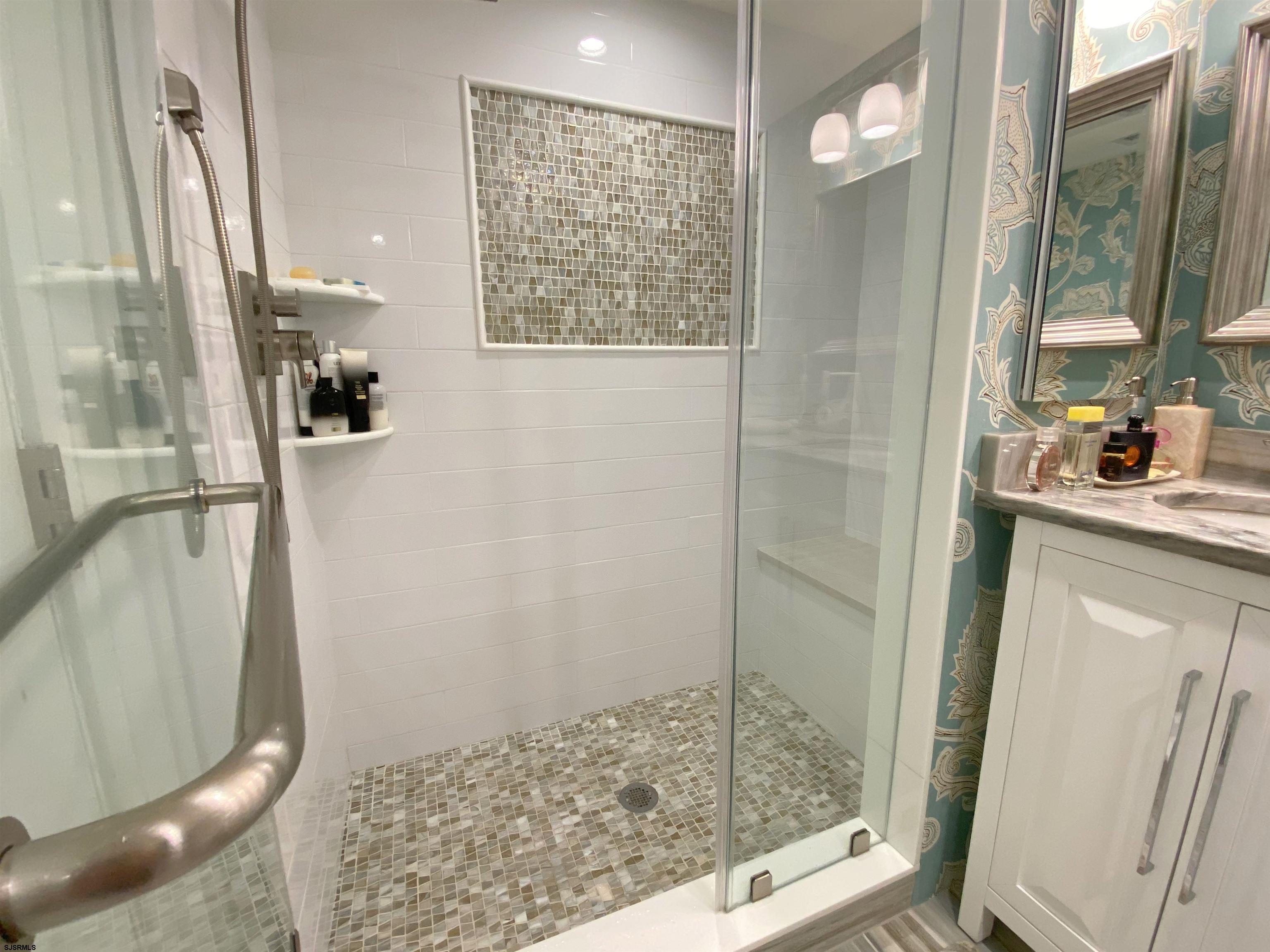 7701 Atlantic Ave Unit: 25A