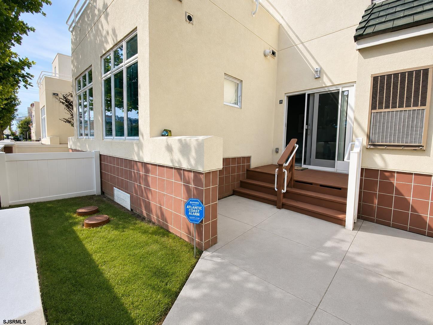 7701 Atlantic Ave Unit: 25A