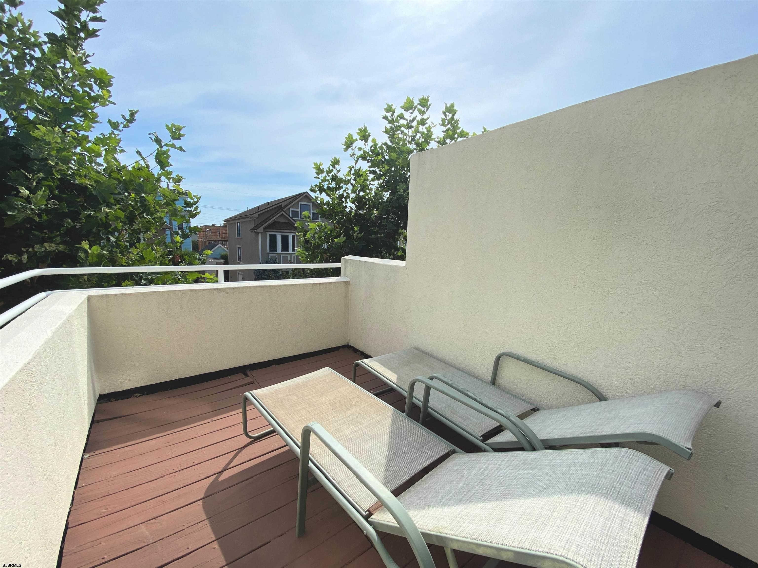 7701 Atlantic Ave Unit: 25A