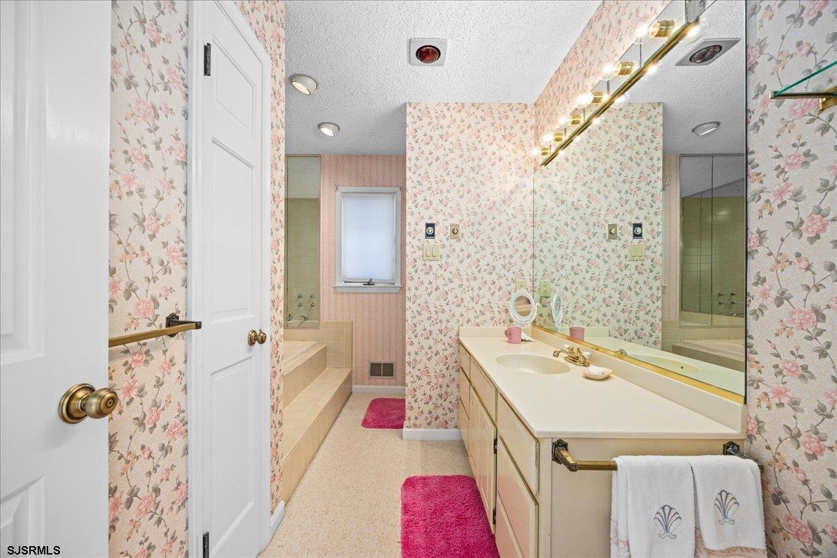 428 N Nassau Ave