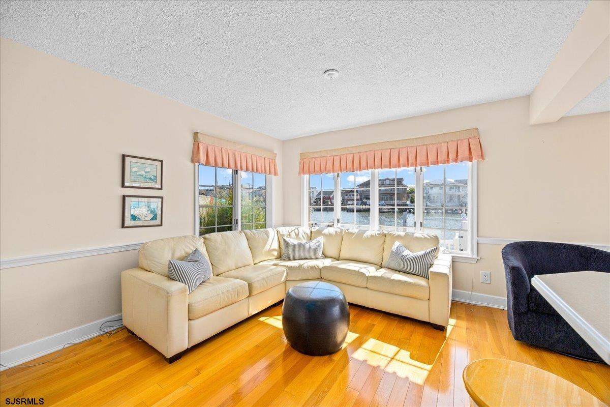 428 N Nassau Ave
