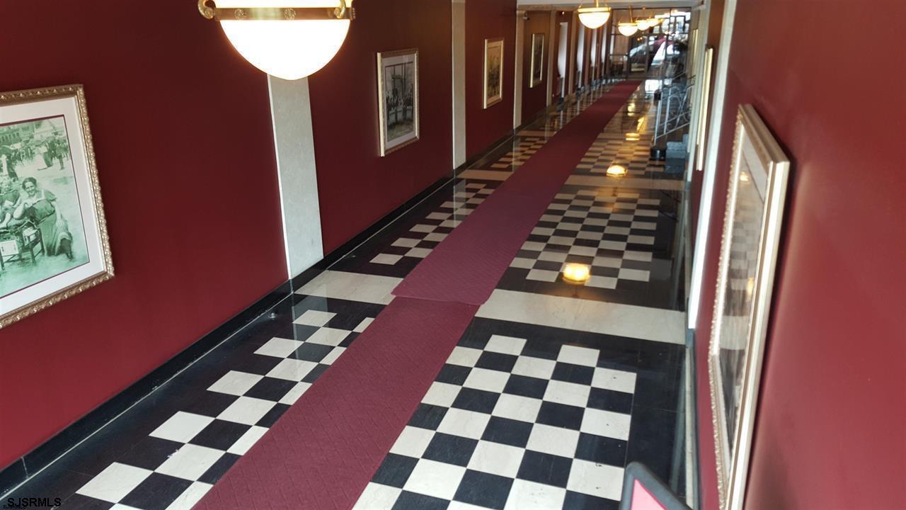 2721 Boardwalk Unit: 1517