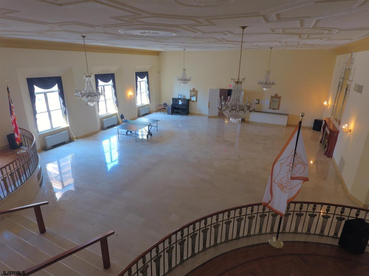 2721 Boardwalk Unit: 1517