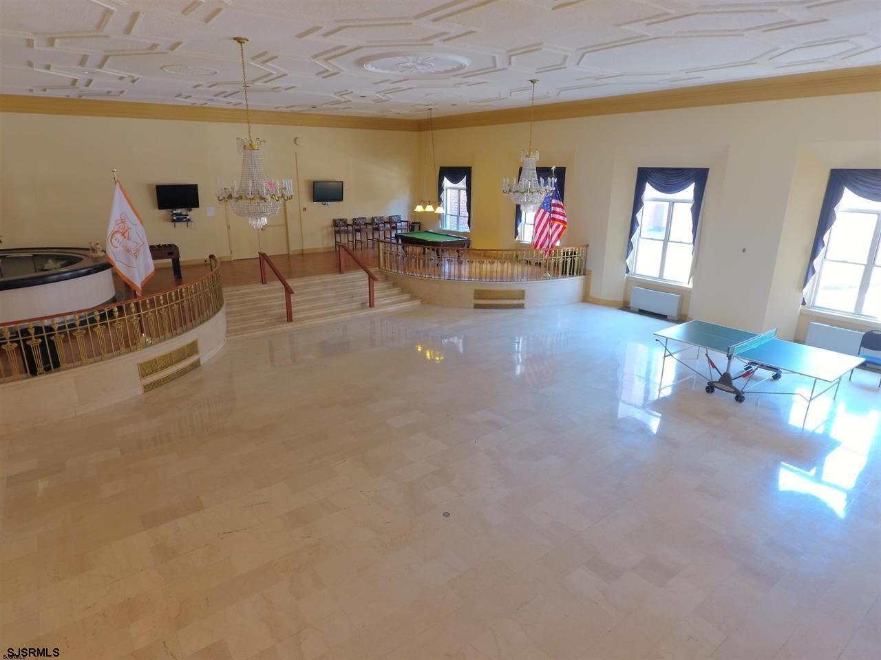 2721 Boardwalk Unit: 1517