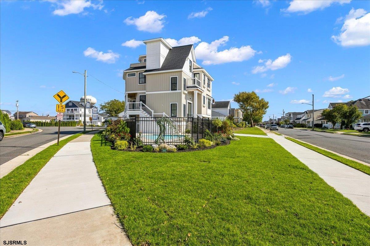 323 N Huntington Ave