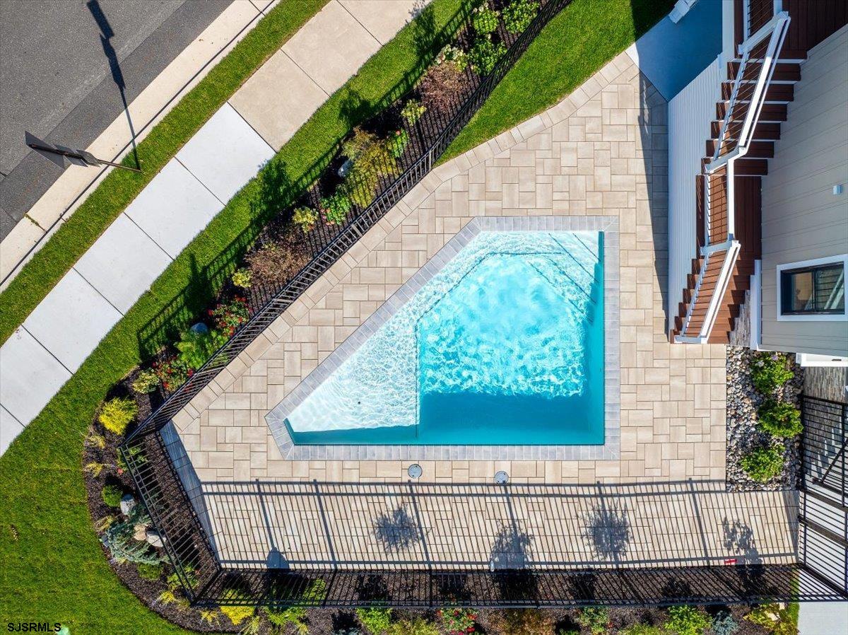 323 N Huntington Ave