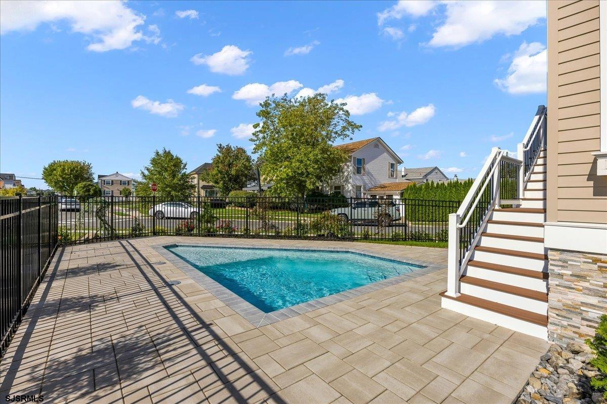 323 N Huntington Ave