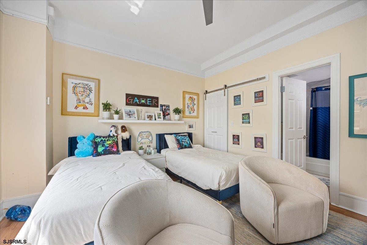 2721 Boardwalk Unit: 809