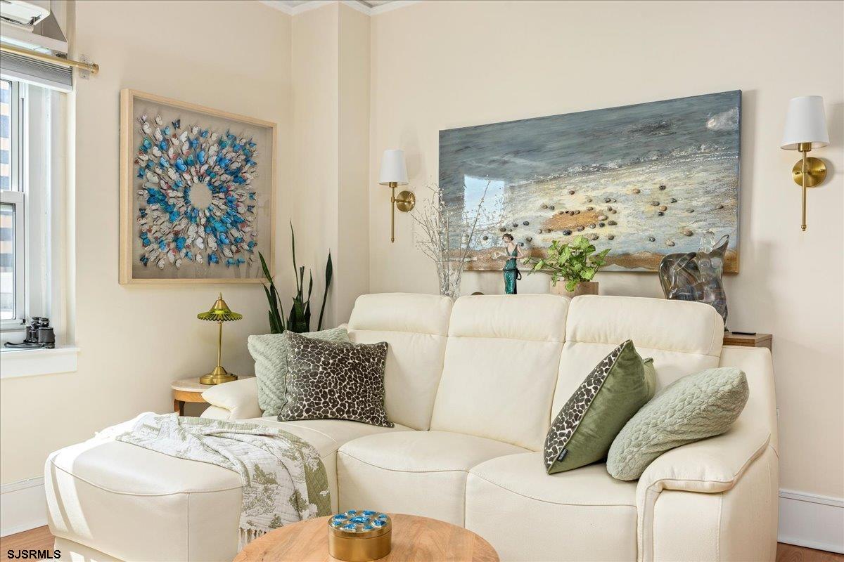 2721 Boardwalk Unit: 809