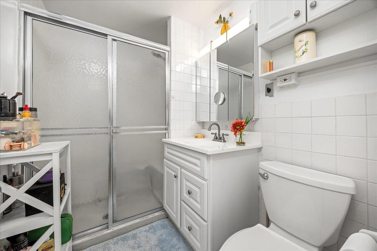 2721 Boardwalk Unit: 809